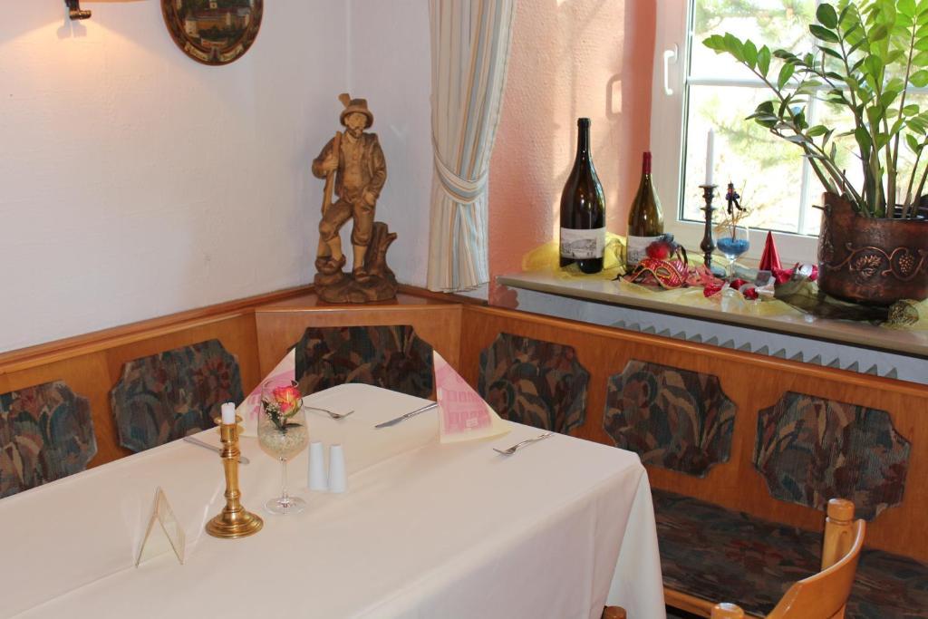 Landhotel Zur Kanne Neresheim Exteriör bild